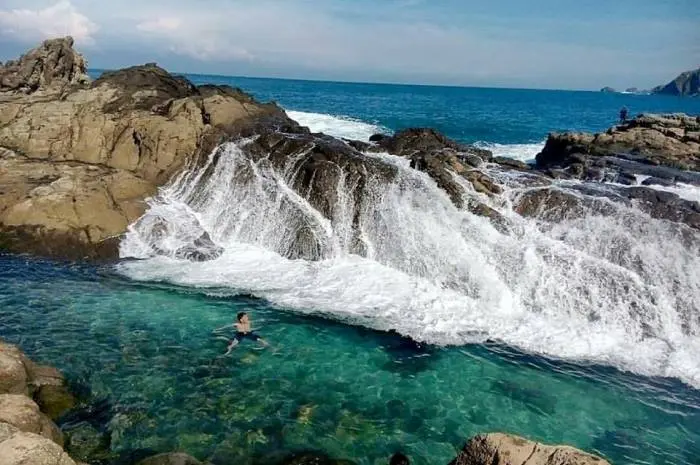 8 Beautiful Beaches in Jogja for Sunset Hunting