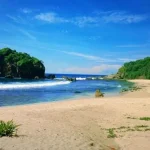 Jungwok Beach in Gunungkidul A Vacation Spot with Beautiful Beach Views and a Peaceful Atmosphere